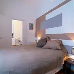 Isola Cozy Apartment By Wonderful Italy